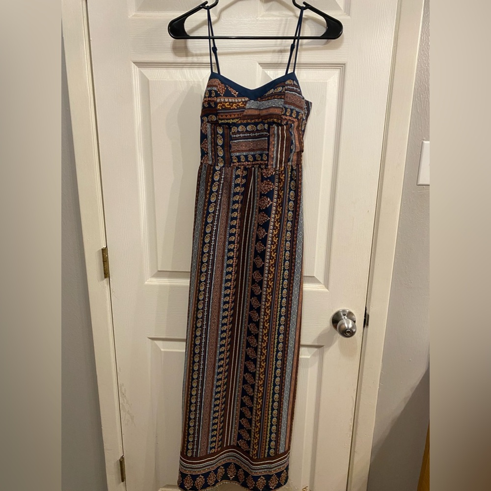 Maxi dress with pockets! Size XS.